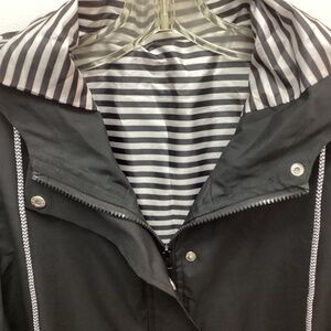 Black Rain Jacket with Hood Women’s Large Water Resistant Brand New